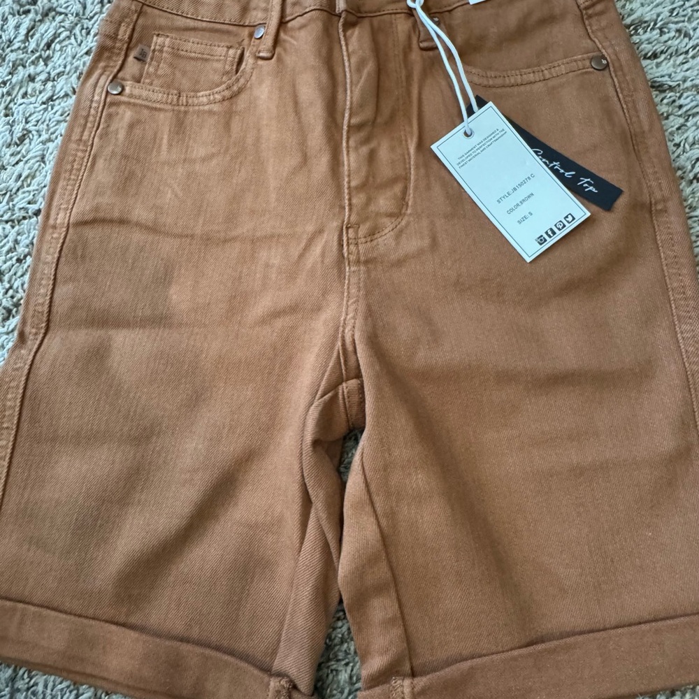 Judy Blue Brown Bermuda Shorts-Small